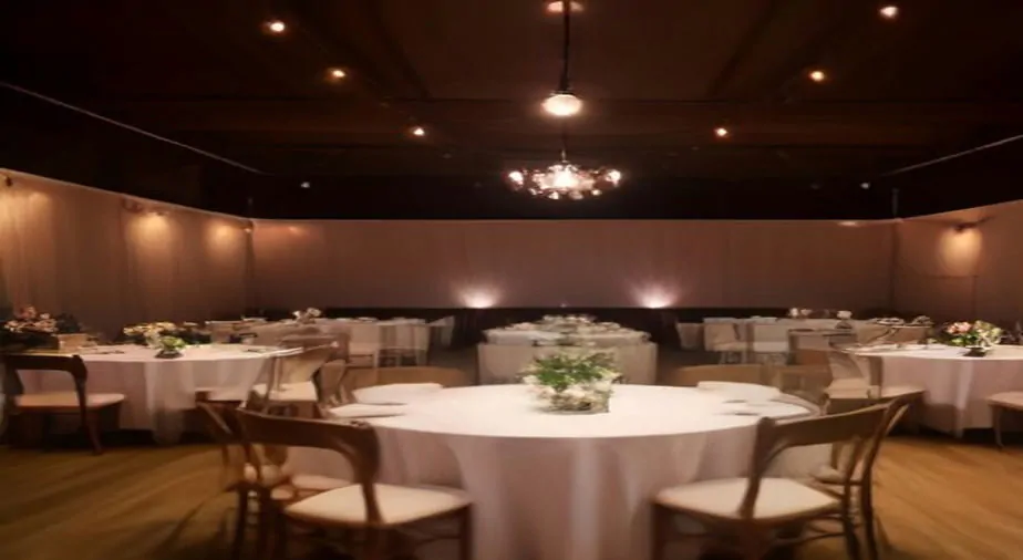 Small wedding reception with seating plan — child-free wedding policy